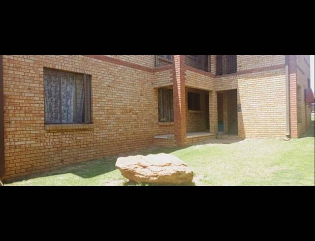 3 BEDROOM APARTMENT FOR SALE IN ELANDSHAVEN